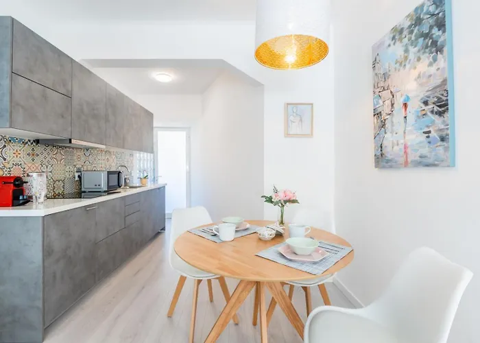 Casa Azul @ Jardim Do Morro By Bnbird Daire *